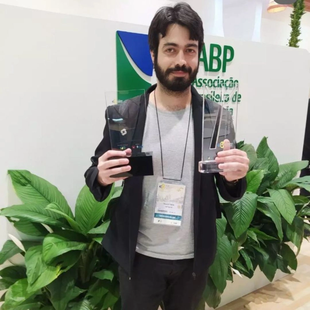 Thiago Roza durante premiação da Associação Brasileira de Psiquiatria