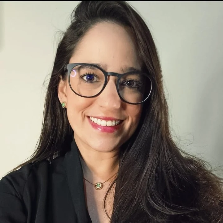 Retrato de Fernanda Tatagiba Sarmet Moreira Smiderle
